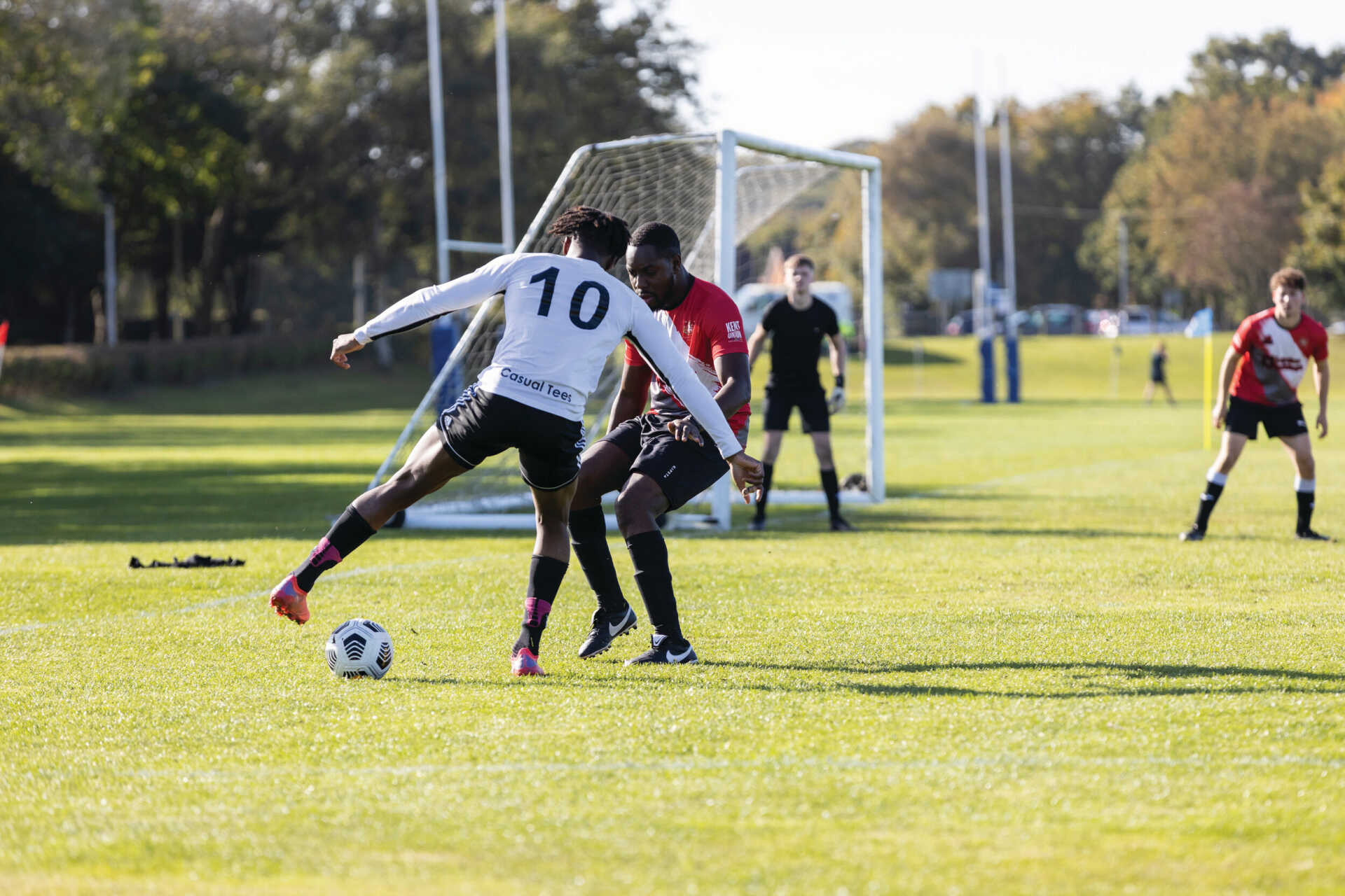 球迷會更傾 球迷會更傾